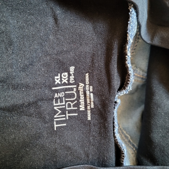 Woman's maternity shorts size XL - Picture 2 of 5